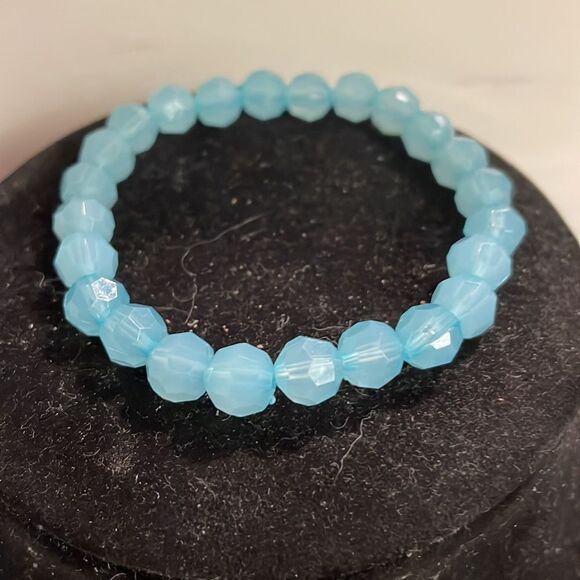 4” aquamarine colored beaded stretch bracelet - Picture 3 of 9